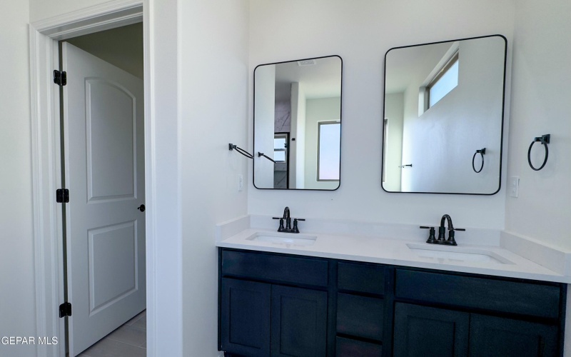 14936 Hill Ridge Court, El Paso, TX 79938, 3 Bedrooms Bedrooms, ,2 BathroomsBathrooms,Residential,For Sale,14936 Hill Ridge Court,897094