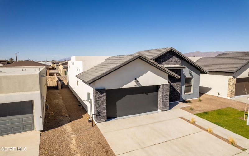 965 Aqueduct Avenue, El Paso, TX 79932, 3 Bedrooms Bedrooms, ,Residential,For Sale,965 Aqueduct Avenue,897576
