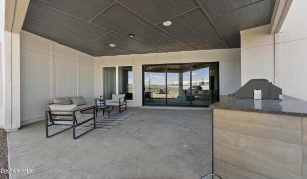 312 Blue Valley Drive, El Paso, TX 79928, 5 Bedrooms Bedrooms, ,2 BathroomsBathrooms,Residential,For Sale,312 Blue Valley Drive,898342