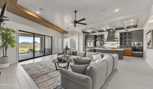 312 Blue Valley Drive, El Paso, TX 79928, 5 Bedrooms Bedrooms, ,2 BathroomsBathrooms,Residential,For Sale,312 Blue Valley Drive,898342