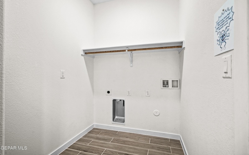 7553 Enchanted Point Drive, El Paso, TX 79911, 4 Bedrooms Bedrooms, ,1 BathroomBathrooms,Residential,For Sale,7553 Enchanted Point Drive,901661
