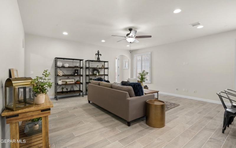 12700 Fredericksberg Avenue, El Paso, TX 79928, 4 Bedrooms Bedrooms, ,2 BathroomsBathrooms,Residential,For Sale,12700 Fredericksberg Avenue,909910