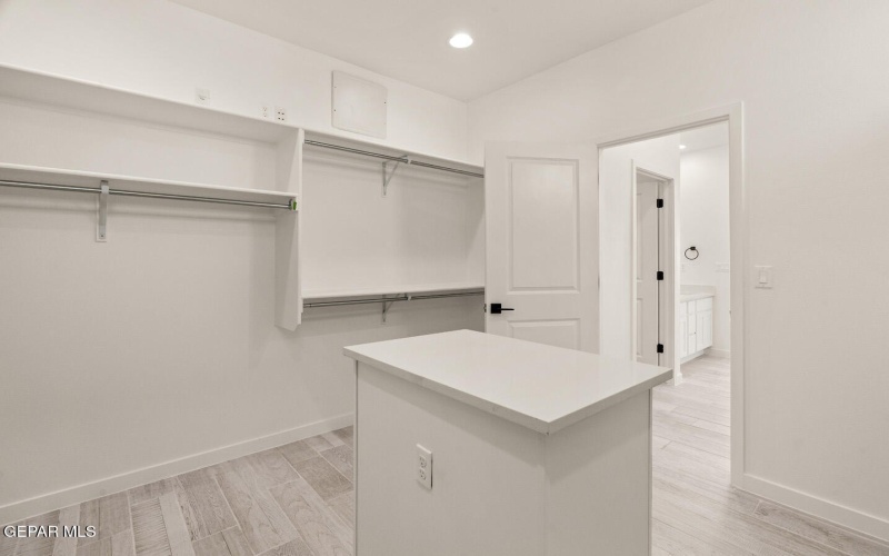 13397 Highworth Drive, El Paso, TX 79928, 3 Habitaciones Habitaciones , ,3 BañosBaños,Residential,En Venta,13397 Highworth Drive,911508