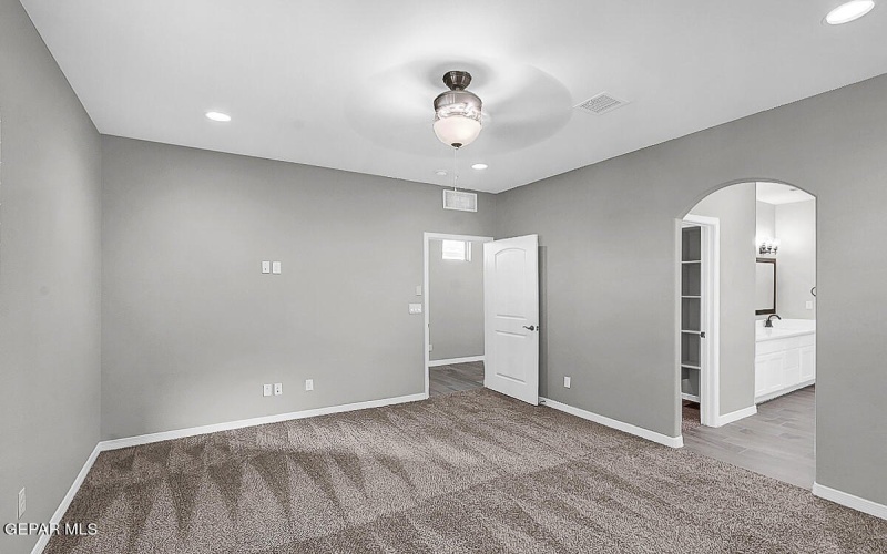 5852 Kobe Bryant St, El Paso, TX 79924, 4 Bedrooms Bedrooms, ,3 BathroomsBathrooms,Residential,For Sale,5852 Kobe Bryant St,911638