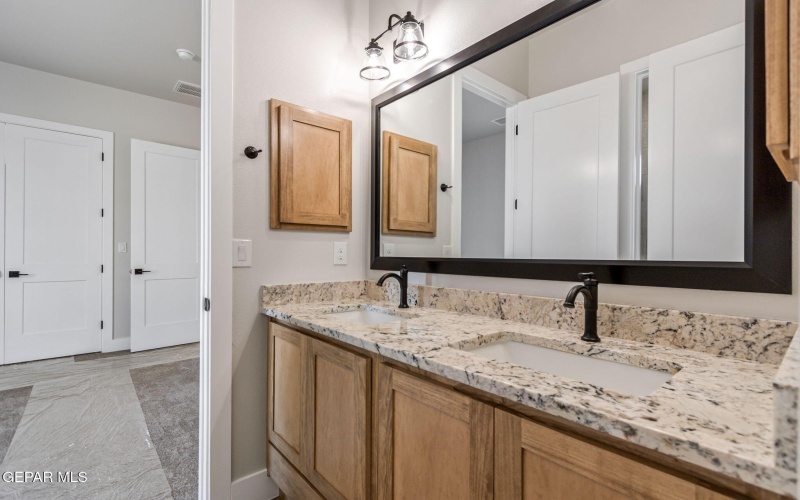 6418 Cadence River Drive, El Paso, TX 79932, 4 Habitaciones Habitaciones , ,3 BañosBaños,Residential,En Venta,6418 Cadence River Drive,911658