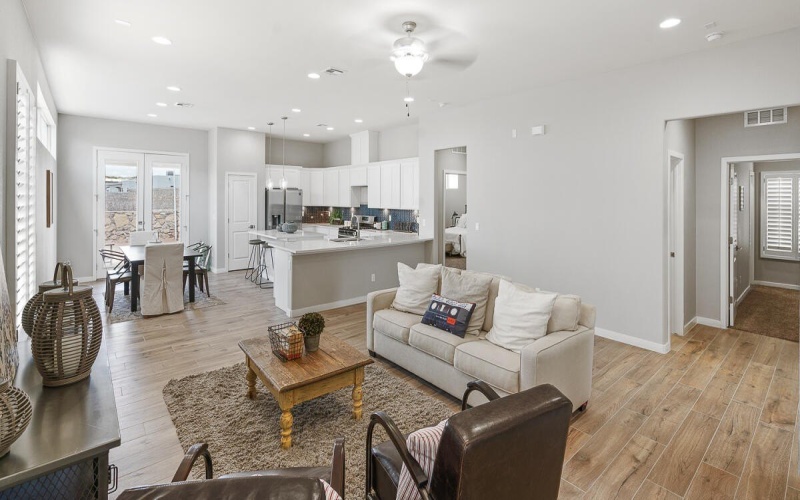 213 Playa Vista Drive, El Paso, TX 79928, 3 Bedrooms Bedrooms, ,3 BathroomsBathrooms,Residential,For Sale,213 Playa Vista Drive,912560