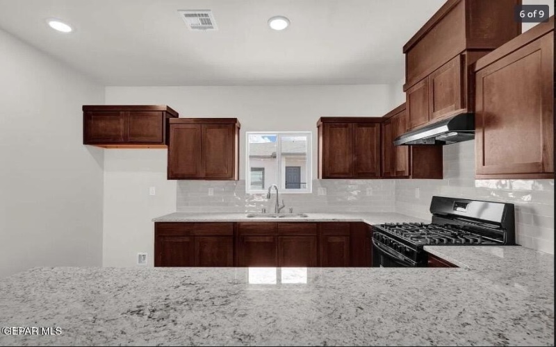 4007 Tyler Avenue, El Paso, TX 79930, 8 Habitaciones Habitaciones , ,8 BañosBaños,Residential Multi Family,En Venta,4007 Tyler Avenue,914515