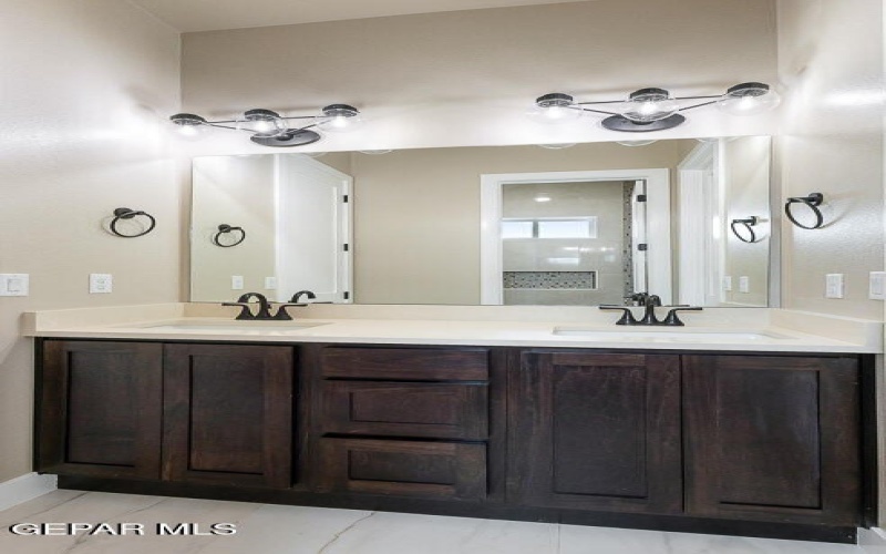 6420 Cadence River Drive, El Paso, TX 79932, 6 Bedrooms Bedrooms, ,3 BathroomsBathrooms,Residential,For Sale,6420 Cadence River Drive,916856