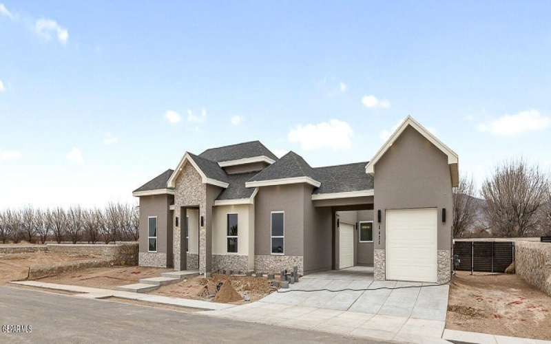 6420 Cadence River Drive, El Paso, TX 79932, 6 Bedrooms Bedrooms, ,3 BathroomsBathrooms,Residential,For Sale,6420 Cadence River Drive,916856