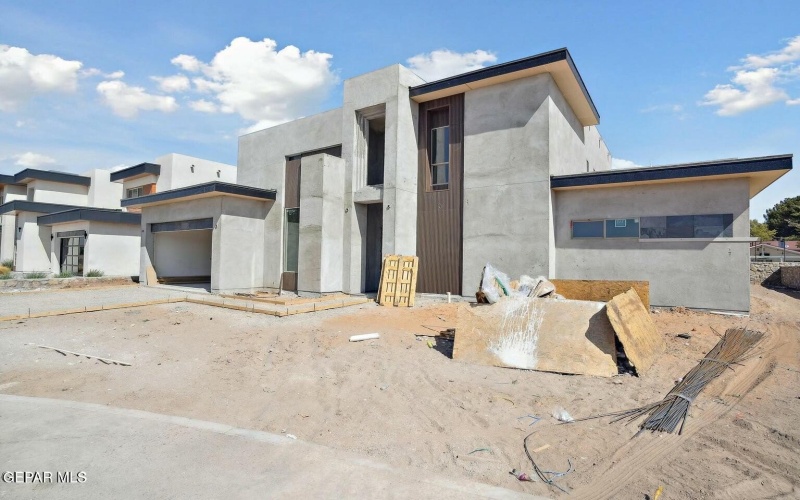 856 W Gate, El Paso, TX 79932, 4 Bedrooms Bedrooms, ,6 BathroomsBathrooms,Residential,For Sale,856 W Gate,921061