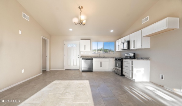 1682 GREEN PEAR DR Drive, El Paso, TX 79928, 3 Bedrooms Bedrooms, ,1 BathroomBathrooms,Residential,For Sale,1682 GREEN PEAR DR Drive,922362