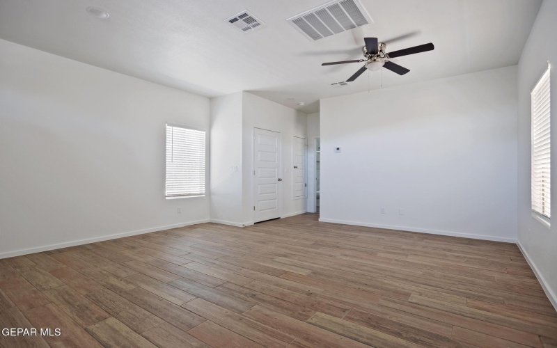 916 St Vrain Street #A, El Paso, TX 79901, 1 Bedroom Bedrooms, ,1 BathroomBathrooms,Residential Lease,For Rent,916 St Vrain Street,922364