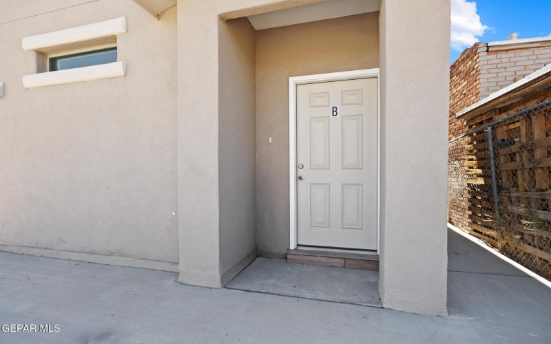 916 St. Vrain Street #B, El Paso, TX 79901, 1 Bedroom Bedrooms, ,1 BathroomBathrooms,Residential Lease,For Rent,916 St. Vrain Street,922368