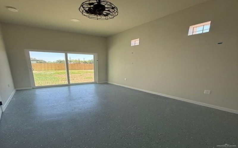 8007 N 48th Lane, McAllen, TX 78504, 4 Bedrooms Bedrooms, ,3 BathroomsBathrooms,Residential,For Sale,8007 N 48th Lane,461576