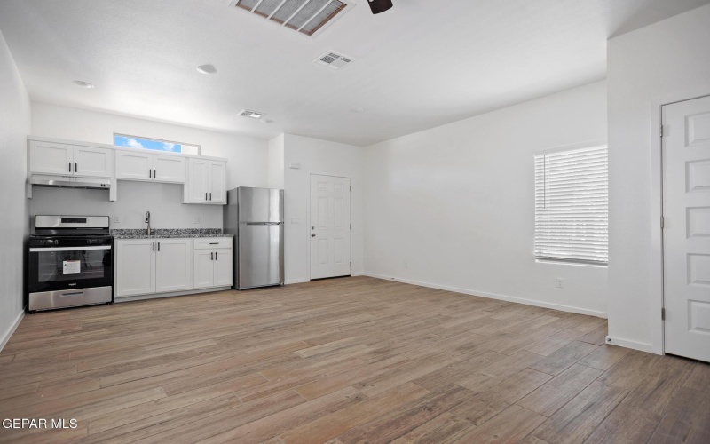 916 St. Vrain Street #D, El Paso, TX 79901, 1 Bedroom Bedrooms, ,1 BathroomBathrooms,Residential Lease,For Rent,916 St. Vrain Street,922372