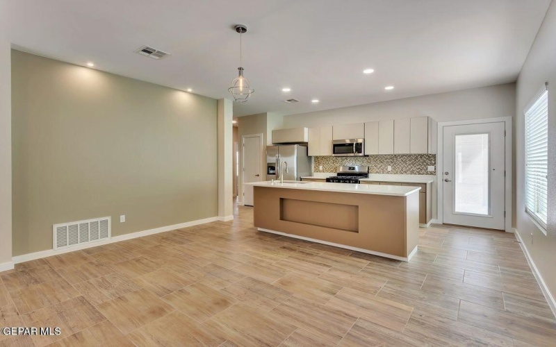 3873 Perspective Street, El Paso, TX 79938, 4 Bedrooms Bedrooms, ,2 BathroomsBathrooms,Residential,For Sale,3873 Perspective Street,922383