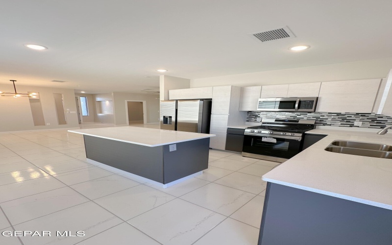 3877 Perpective, El Paso, TX 79938, 4 Bedrooms Bedrooms, ,2 BathroomsBathrooms,Residential,For Sale,3877 Perpective,922384