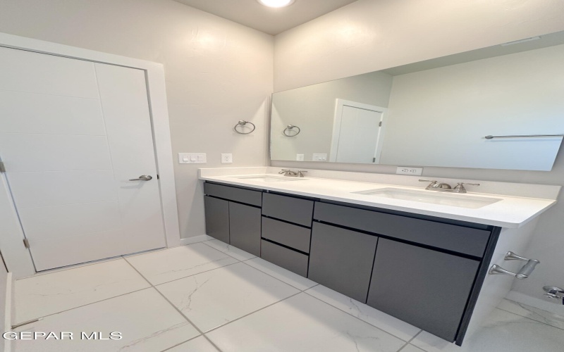 3877 Perpective, El Paso, TX 79938, 4 Bedrooms Bedrooms, ,2 BathroomsBathrooms,Residential,For Sale,3877 Perpective,922384