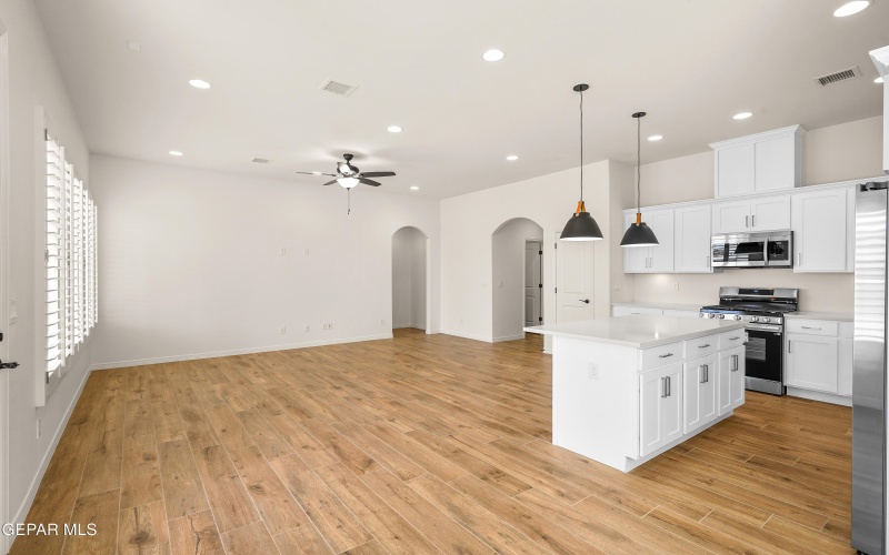 14900 Hill Ridge Court, El Paso, TX 79938, 4 Bedrooms Bedrooms, ,3 BathroomsBathrooms,Residential,For Sale,14900 Hill Ridge Court,922449