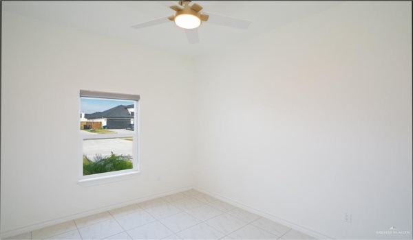 1116 W Sycamore Avenue, Alton, TX 78573, 3 Bedrooms Bedrooms, ,2 BathroomsBathrooms,Residential,For Sale,1116 W Sycamore Avenue,455785