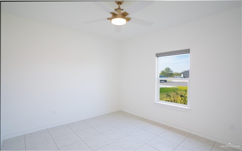 1116 W Sycamore Avenue, Alton, TX 78573, 3 Bedrooms Bedrooms, ,2 BathroomsBathrooms,Residential,For Sale,1116 W Sycamore Avenue,455785