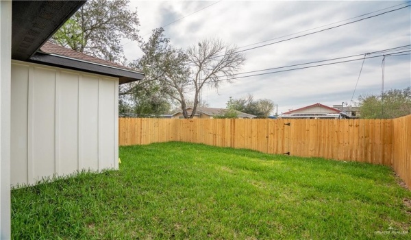 715 N Esperanza Street, Pharr, TX 78577, 3 Bedrooms Bedrooms, ,2 BathroomsBathrooms,Residential,For Sale,715 N Esperanza Street,466759