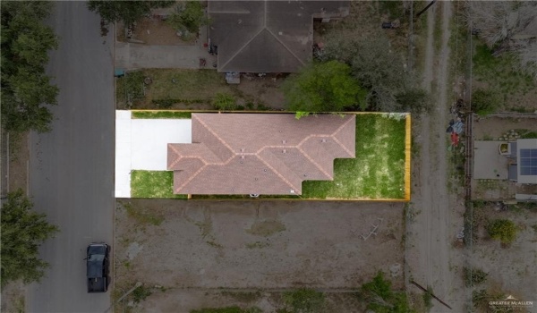 715 N Esperanza Street, Pharr, TX 78577, 3 Bedrooms Bedrooms, ,2 BathroomsBathrooms,Residential,For Sale,715 N Esperanza Street,466759