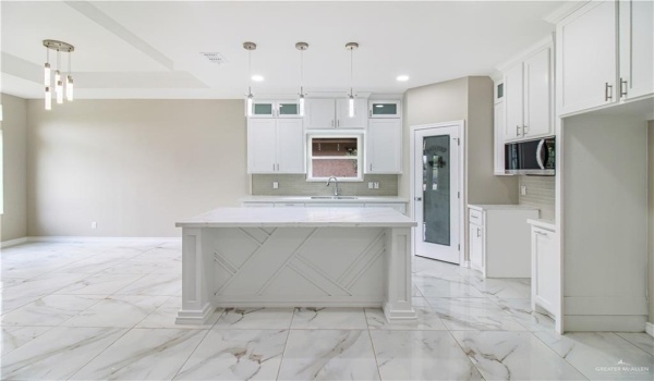 2749 Melba Avenue, McAllen, TX 78503, 3 Bedrooms Bedrooms, ,2 BathroomsBathrooms,Residential,For Sale,2749 Melba Avenue,471051