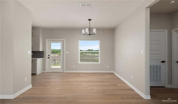 2965 Rio Red Circle, Edinburg, TX 78541, 3 Bedrooms Bedrooms, ,2 BathroomsBathrooms,Residential,For Sale,2965 Rio Red Circle,471039
