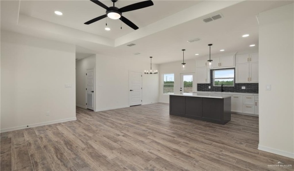3005 Rio Red Circle, Edinburg, TX 78541, 3 Bedrooms Bedrooms, ,2 BathroomsBathrooms,Residential Lease,For Rent,3005 Rio Red Circle,471041