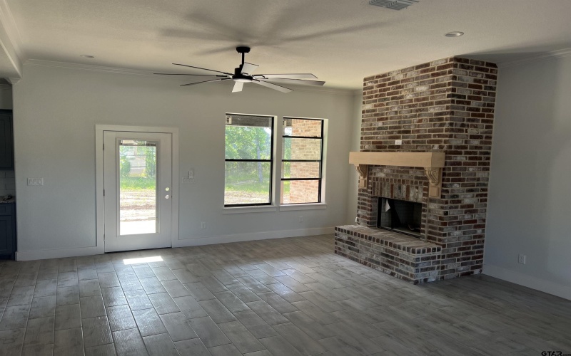 127 BIG OAKS RD, Kilgore, TX 75662, 3 Bedrooms Bedrooms, ,2 BathroomsBathrooms,Residential,For Sale,127 BIG OAKS RD,25007085
