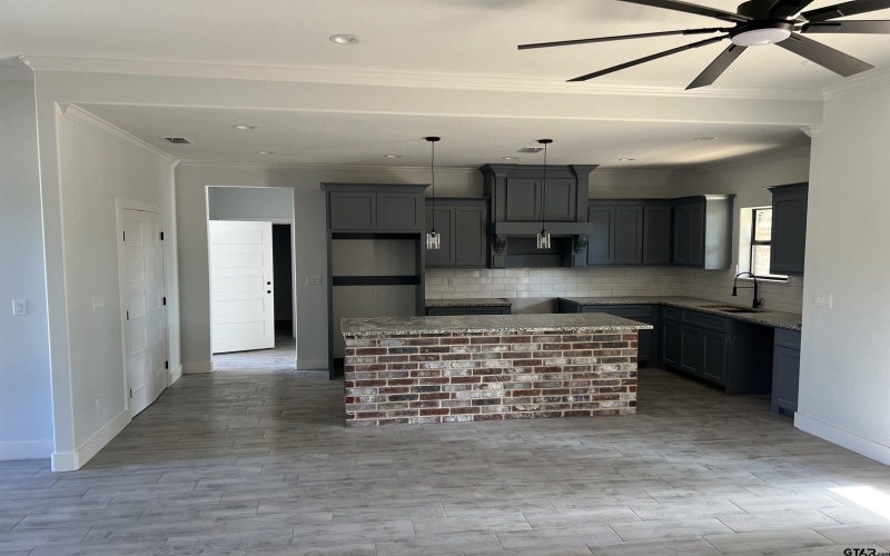 127 BIG OAKS RD, Kilgore, TX 75662, 3 Bedrooms Bedrooms, ,2 BathroomsBathrooms,Residential,For Sale,127 BIG OAKS RD,25007085