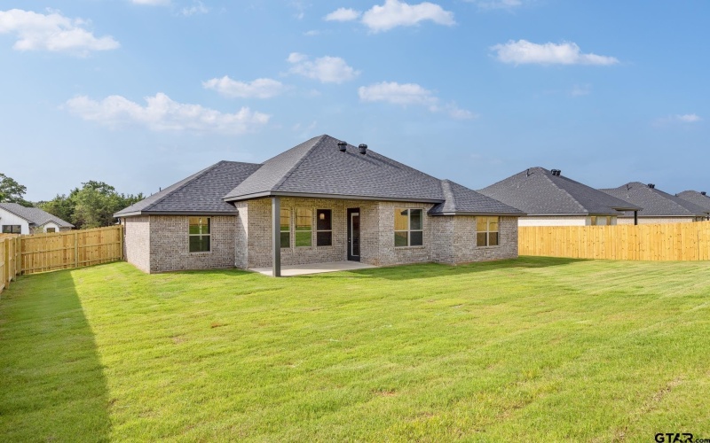 232 August Drive, Bullard, TX 75757, 3 Bedrooms Bedrooms, ,2 BathroomsBathrooms,Residential,For Sale,232 August Drive,25003115