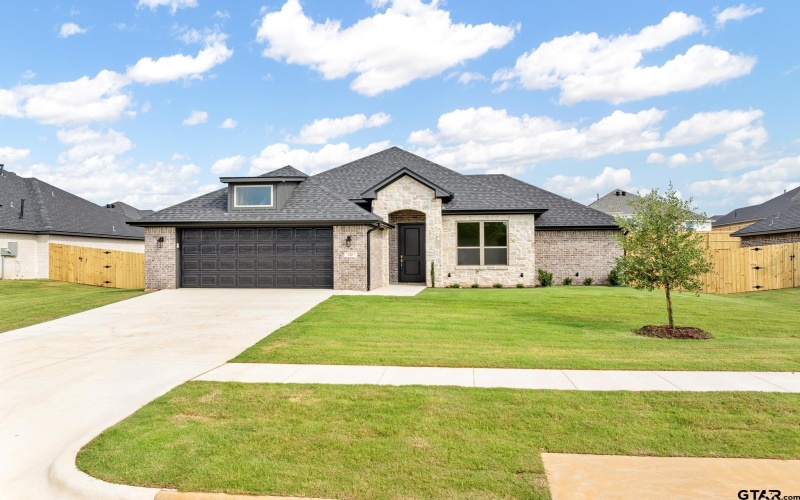 232 August Drive, Bullard, TX 75757, 3 Bedrooms Bedrooms, ,2 BathroomsBathrooms,Residential,For Sale,232 August Drive,25003115