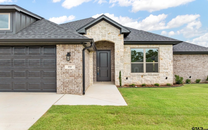 232 August Drive, Bullard, TX 75757, 3 Bedrooms Bedrooms, ,2 BathroomsBathrooms,Residential,For Sale,232 August Drive,25003115