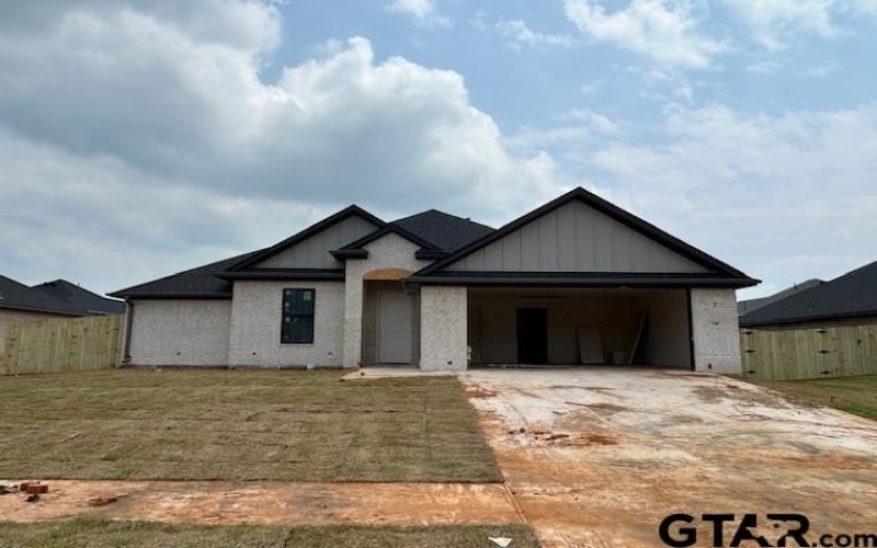 246 August Drive, Bullard, TX 75757, 3 Bedrooms Bedrooms, ,2 BathroomsBathrooms,Residential,For Sale,246 August Drive,25003117