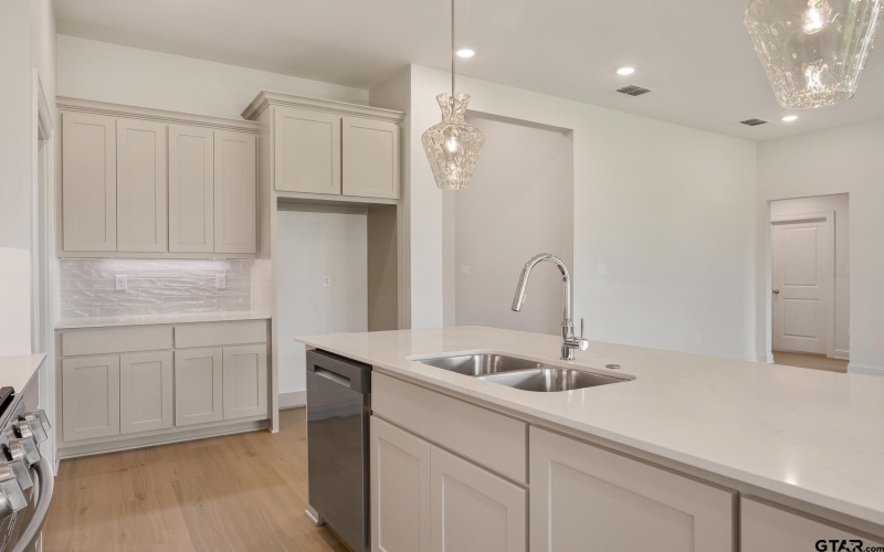 260 August Drive, Bullard, TX 75757, 3 Bedrooms Bedrooms, ,2 BathroomsBathrooms,Residential,For Sale,260 August Drive,25003118