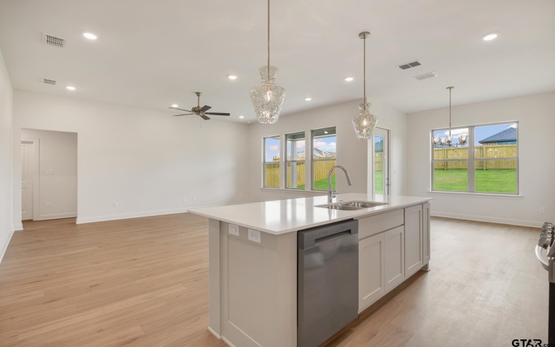 260 August Drive, Bullard, TX 75757, 3 Bedrooms Bedrooms, ,2 BathroomsBathrooms,Residential,For Sale,260 August Drive,25003118