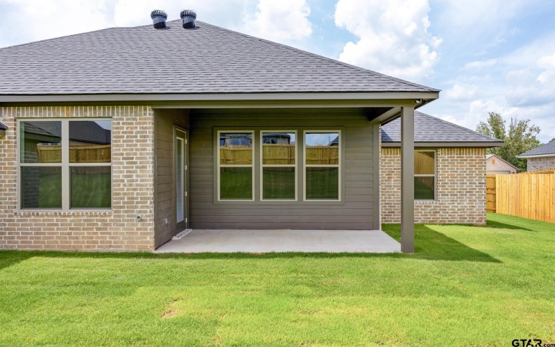 260 August Drive, Bullard, TX 75757, 3 Bedrooms Bedrooms, ,2 BathroomsBathrooms,Residential,For Sale,260 August Drive,25003118
