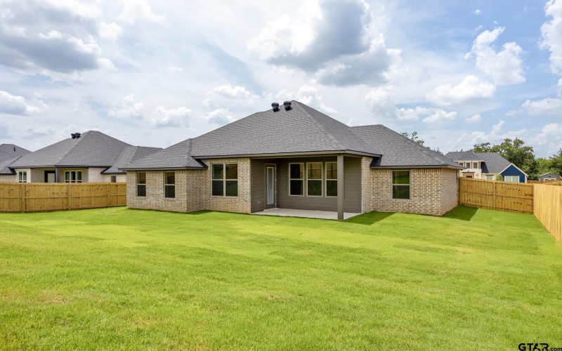 260 August Drive, Bullard, TX 75757, 3 Bedrooms Bedrooms, ,2 BathroomsBathrooms,Residential,For Sale,260 August Drive,25003118