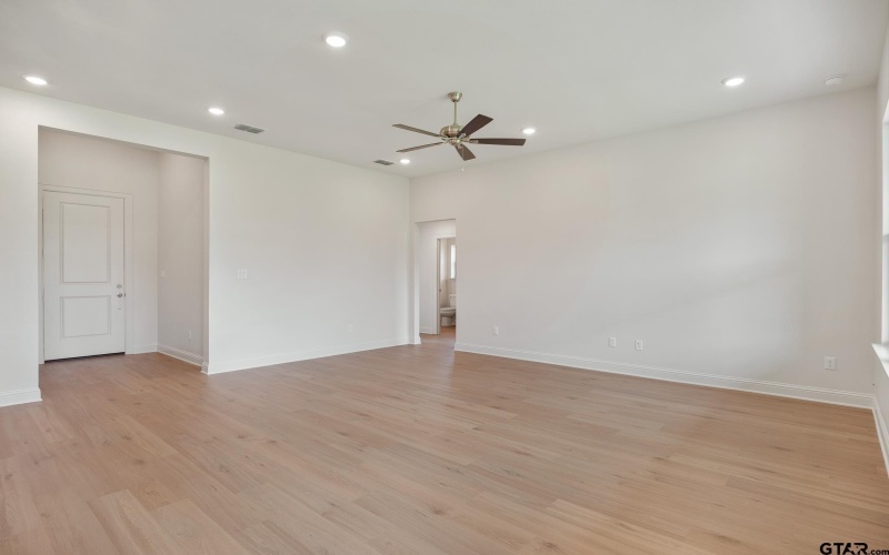 260 August Drive, Bullard, TX 75757, 3 Bedrooms Bedrooms, ,2 BathroomsBathrooms,Residential,For Sale,260 August Drive,25003118