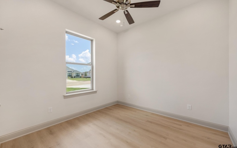 382 Mary Circle, Bullard, TX 75757, 4 Bedrooms Bedrooms, ,2 BathroomsBathrooms,Residential,For Sale,382 Mary Circle,25003120