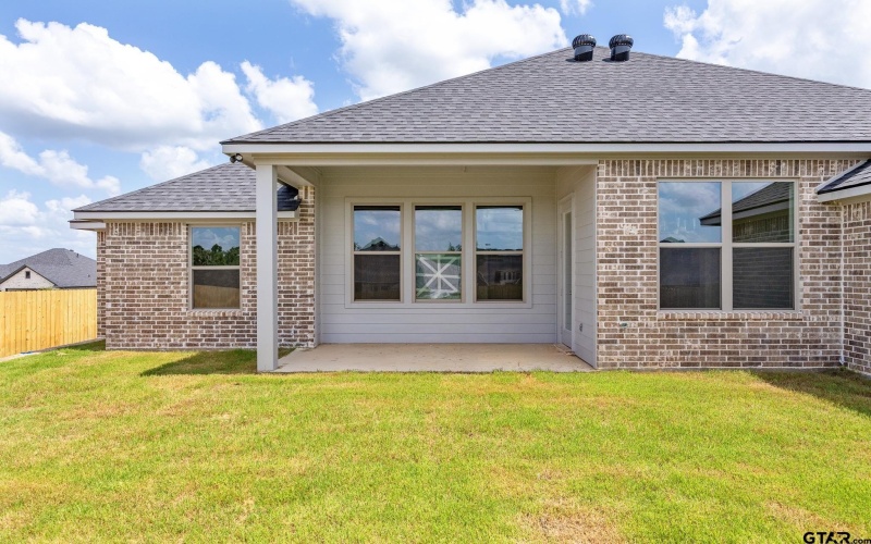 382 Mary Circle, Bullard, TX 75757, 4 Bedrooms Bedrooms, ,2 BathroomsBathrooms,Residential,For Sale,382 Mary Circle,25003120