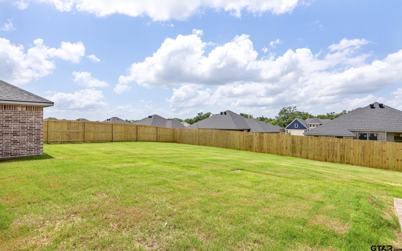 382 Mary Circle, Bullard, TX 75757, 4 Bedrooms Bedrooms, ,2 BathroomsBathrooms,Residential,For Sale,382 Mary Circle,25003120