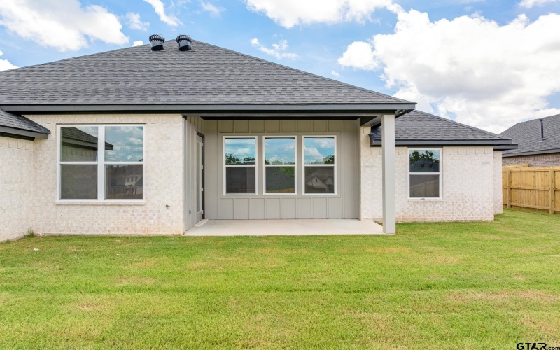 406 Mary Circle, Bullard, TX 75757, 4 Bedrooms Bedrooms, ,2 BathroomsBathrooms,Residential,For Sale,406 Mary Circle,25003122