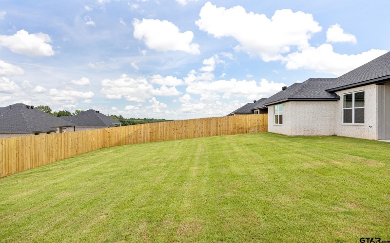 406 Mary Circle, Bullard, TX 75757, 4 Bedrooms Bedrooms, ,2 BathroomsBathrooms,Residential,For Sale,406 Mary Circle,25003122