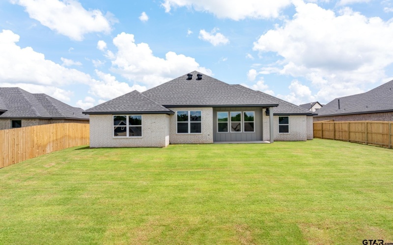 406 Mary Circle, Bullard, TX 75757, 4 Bedrooms Bedrooms, ,2 BathroomsBathrooms,Residential,For Sale,406 Mary Circle,25003122