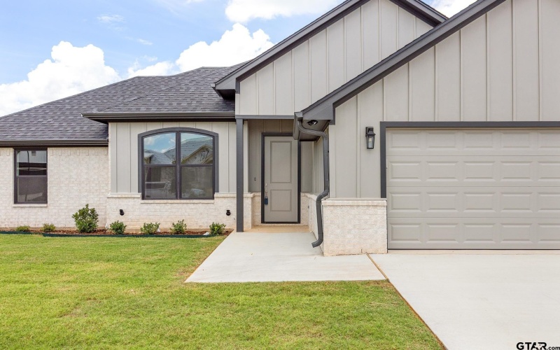 406 Mary Circle, Bullard, TX 75757, 4 Bedrooms Bedrooms, ,2 BathroomsBathrooms,Residential,For Sale,406 Mary Circle,25003122