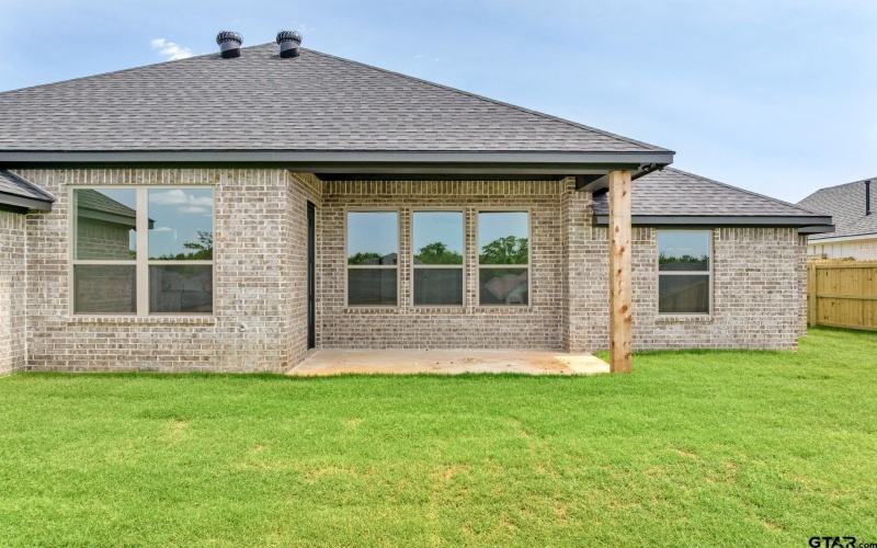 420 Mary Circle, Bullard, TX 75757, 4 Bedrooms Bedrooms, ,2 BathroomsBathrooms,Residential,For Sale,420 Mary Circle,25003125