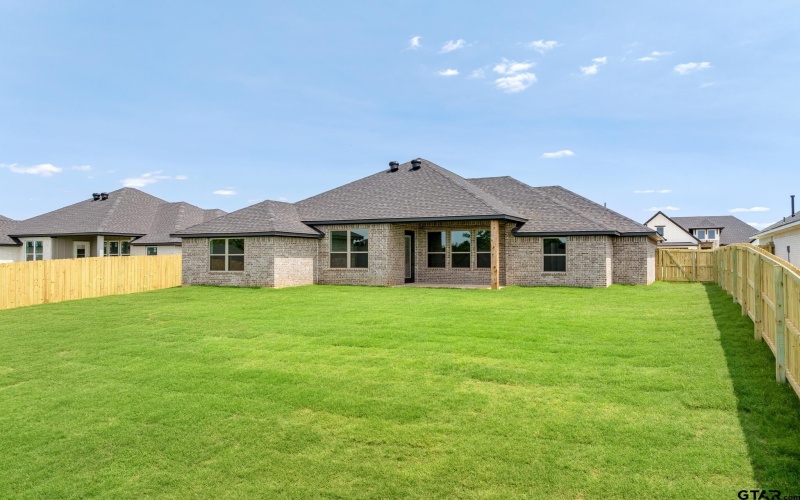 420 Mary Circle, Bullard, TX 75757, 4 Bedrooms Bedrooms, ,2 BathroomsBathrooms,Residential,For Sale,420 Mary Circle,25003125